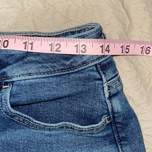 American Eagle Womens Frayed Hem Cutoff Denim Mom Shorts Mid Wash‎ Blue Size 8 - Picture 5 of 6